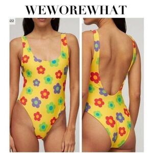 WeWoreWhat Retro Daisies Scoop Swim One Piece XS